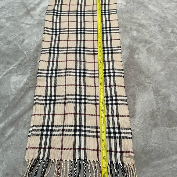 Beautiful women scarf new - Picture 3 of 4